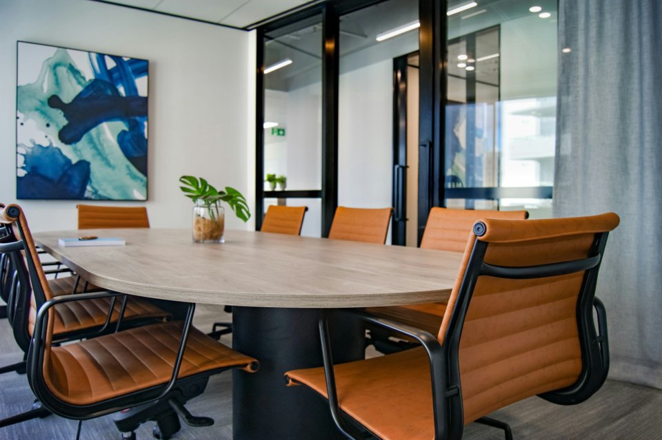 Kiadó 120 m²-es iroda az Infopark mellett, B kategóriás házban